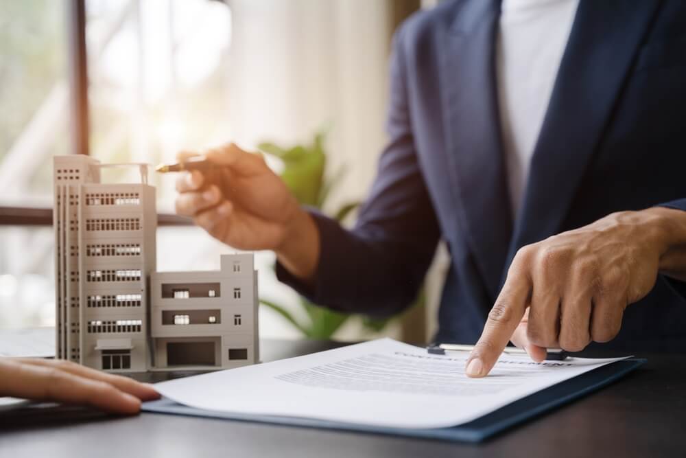 Commercial real estate building and business property