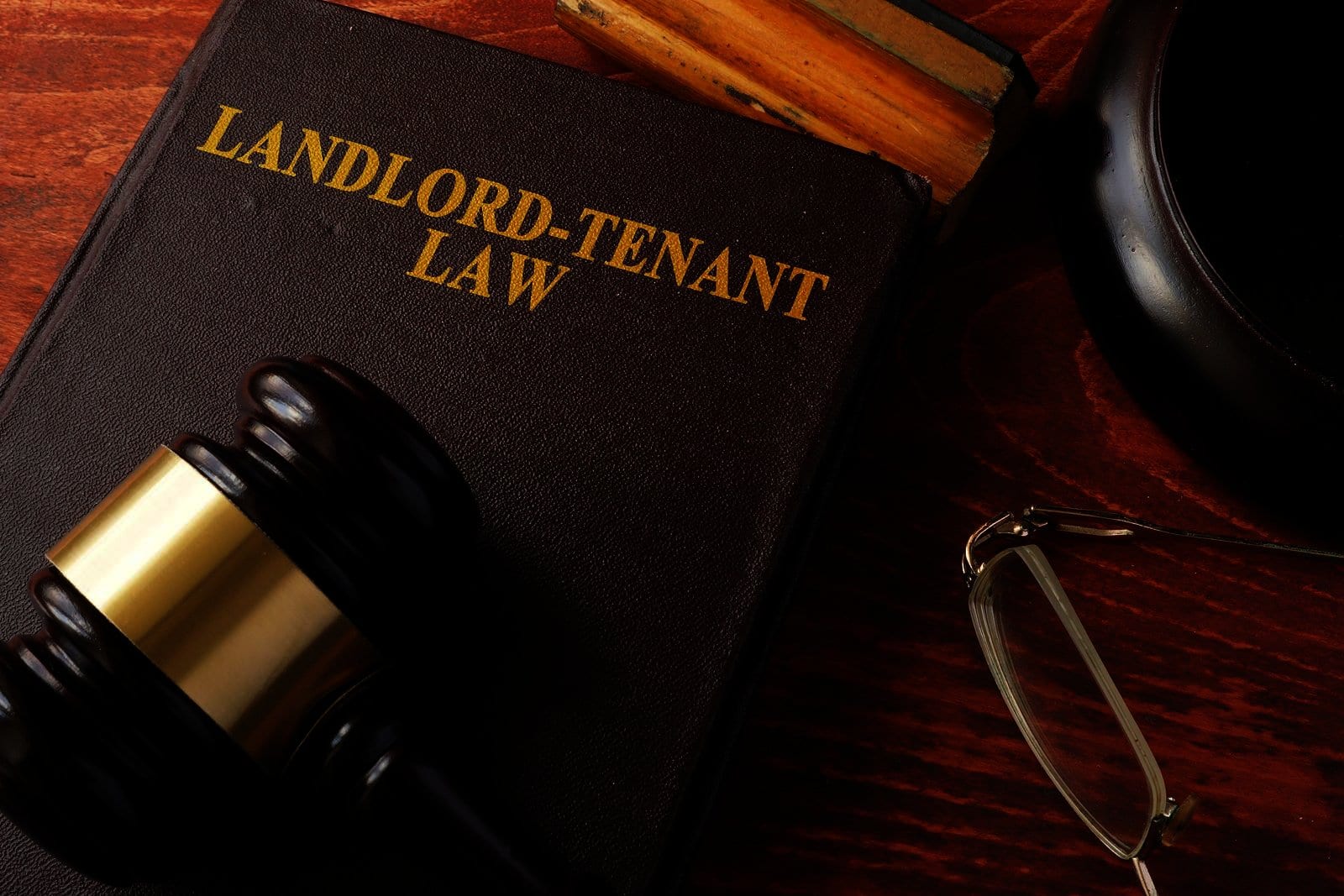 Landlord eviction notice and legal documents
